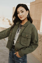 Load image into Gallery viewer, Cropped Olive Utility Jacket