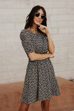 Load image into Gallery viewer, Puff Short Sleeve Floral Dress
